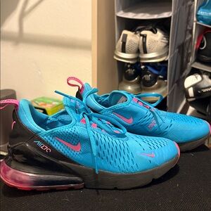 Women 7 Nike Air Max 270 Teal and Pink Shoes